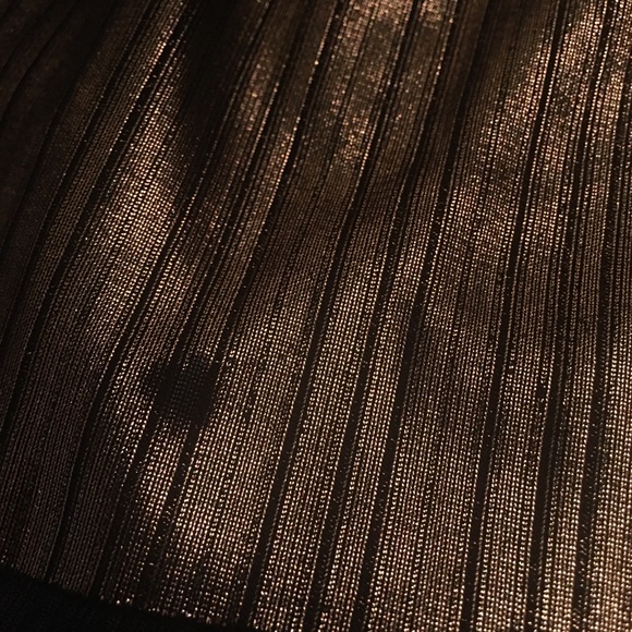 F21 bronze metallic off the shoulder top - Picture 8 of 8